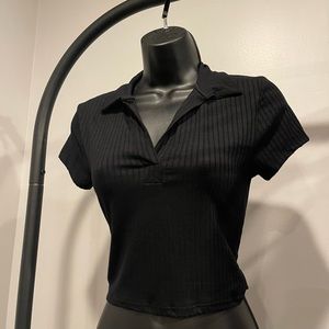 Size S Black Collared Crop Top w/ V neck